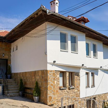 Adel Apartments Veliko Tarnovo Exterior photo